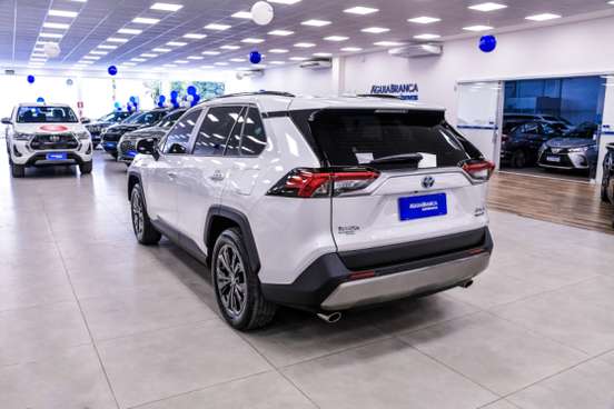 TOYOTA-RAV4-2025