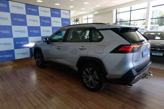 TOYOTA-RAV4-2025