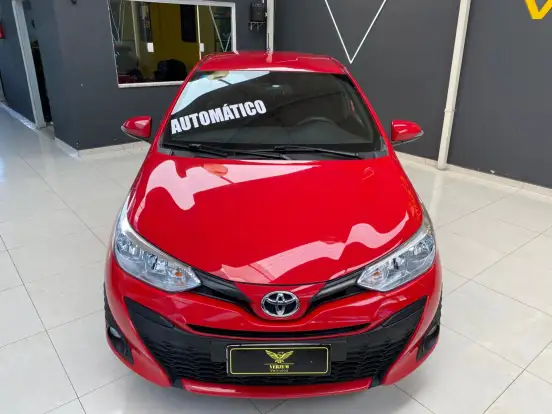 TOYOTA-YARIS-2018