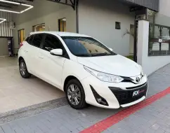 TOYOTA YARIS 1.3 16V FLEX XL PLUS TECH MULTIDRIVE TOYOTA YARIS 1.3 16V FLEX XL PLUS TECH MULTIDRIVE