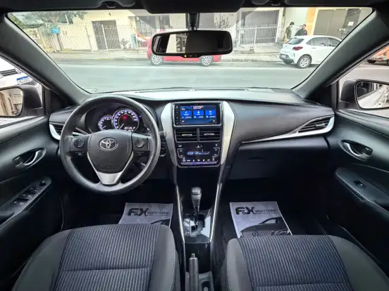 TOYOTA-YARIS-1.3 16V FLEX XL PLUS TECH MULTIDRIVE TOYOTA-YARIS-2018