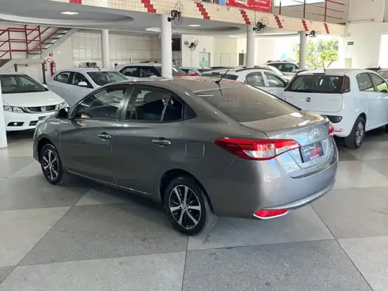 TOYOTA-YARIS-1.5 16V FLEX SEDAN XS MULTIDRIVE TOYOTA-YARIS-2019