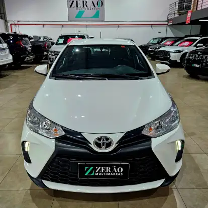 TOYOTA-YARIS-2024