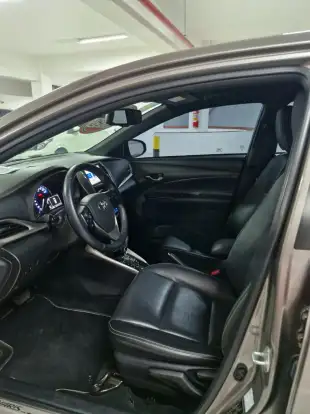 TOYOTA-YARIS-2020