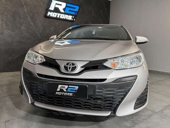 TOYOTA-YARIS-2020