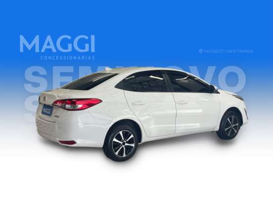 TOYOTA-YARIS-2020
