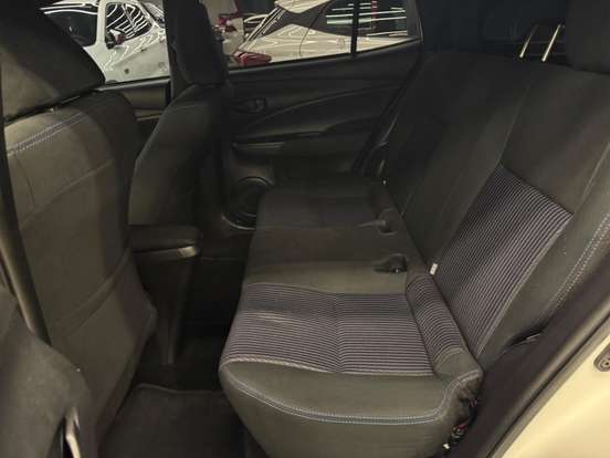 TOYOTA-YARIS-2020