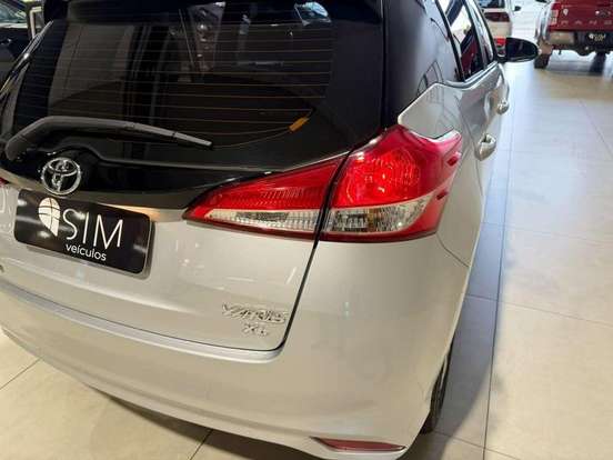 TOYOTA-YARIS-2018