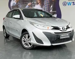 TOYOTA YARIS 1.3 16V FLEX XL PLUS TECH MULTIDRIVE TOYOTA YARIS 1.3 16V FLEX XL PLUS TECH MULTIDRIVE