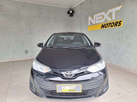 TOYOTA-YARIS-2019