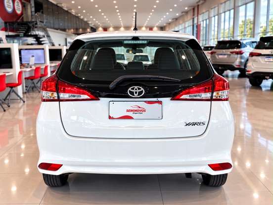 TOYOTA-YARIS-1.5 16V FLEX XL MULTIDRIVE TOYOTA-YARIS-2024