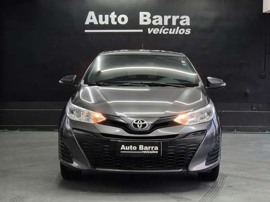 TOYOTA-YARIS-2020