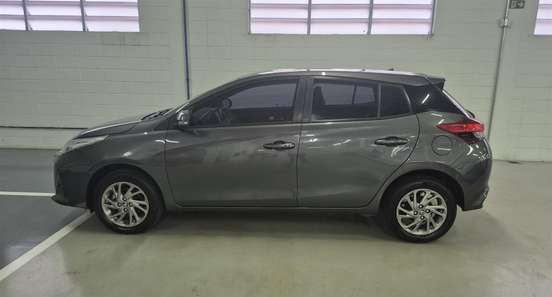 TOYOTA-YARIS-2022