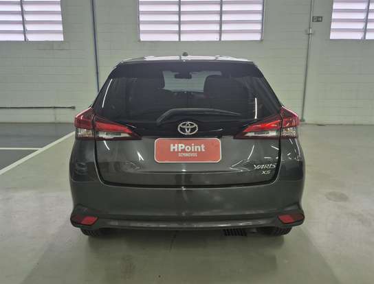 TOYOTA-YARIS-2022