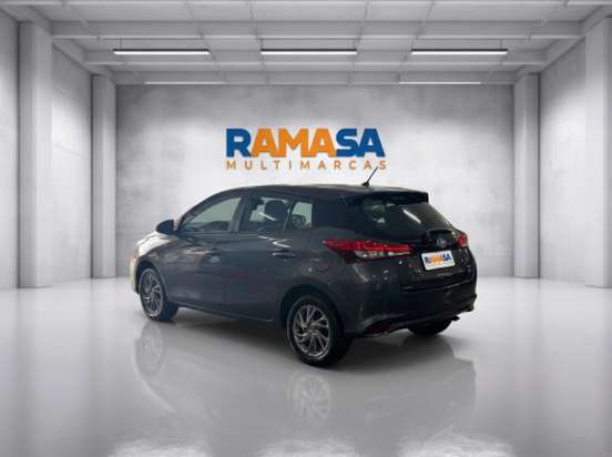 TOYOTA-YARIS-2024