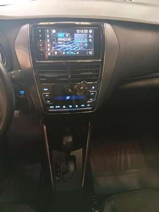 TOYOTA-YARIS-2024