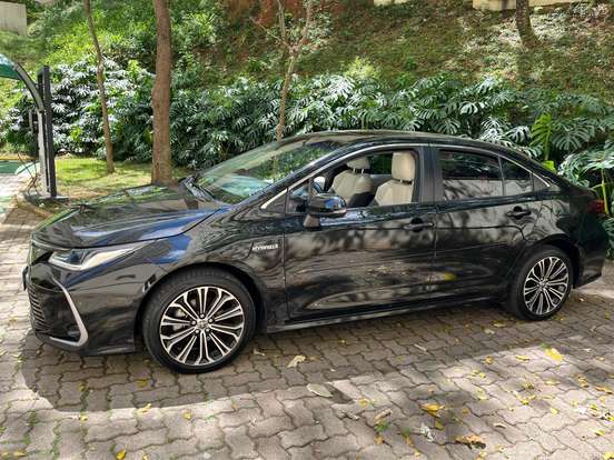 TOYOTA-COROLLA-2021
