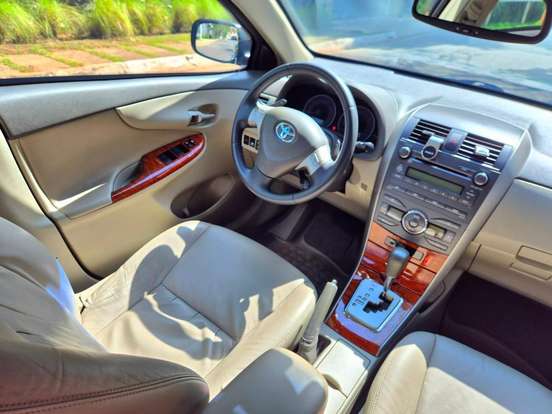 TOYOTA-COROLLA-2010