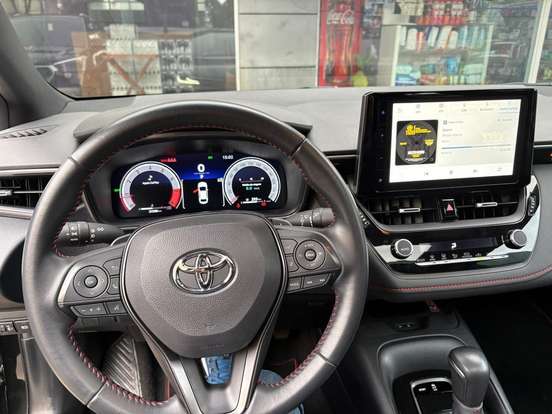 TOYOTA-COROLLA-2023