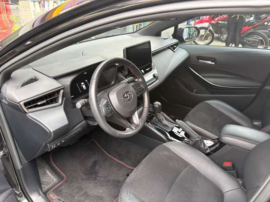 TOYOTA-COROLLA-2023