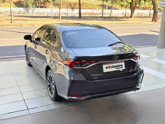TOYOTA-COROLLA-2021