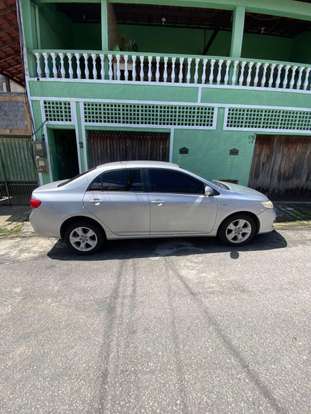 TOYOTA-COROLLA-2011