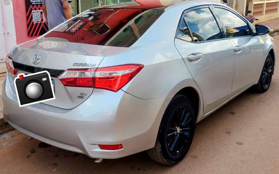 TOYOTA-COROLLA-2015