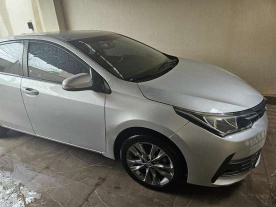 TOYOTA-COROLLA-2018