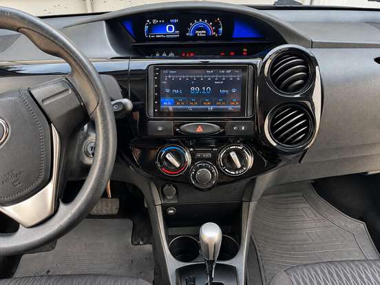 TOYOTA-ETIOS-2018