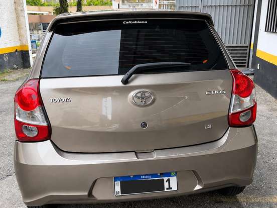 TOYOTA-ETIOS-1.3 X 16V FLEX 4P AUTOMÁTICO TOYOTA-ETIOS-2018