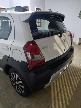 TOYOTA-ETIOS-1.5 PLATINUM 16V FLEX 4P MANUAL TOYOTA-ETIOS-2016