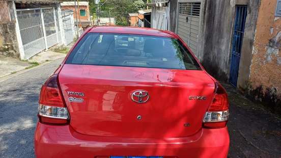 TOYOTA-ETIOS-1.5 X PLUS SEDAN 16V FLEX 4P AUTOMÁTICO TOYOTA-ETIOS-2018