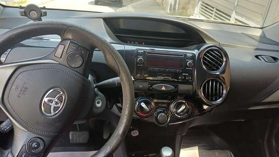 TOYOTA-ETIOS-1.5 X PLUS SEDAN 16V FLEX 4P AUTOMÁTICO TOYOTA-ETIOS-2018