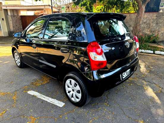 TOYOTA-ETIOS-1.5 XS 16V FLEX 4P MANUAL TOYOTA-ETIOS-2015