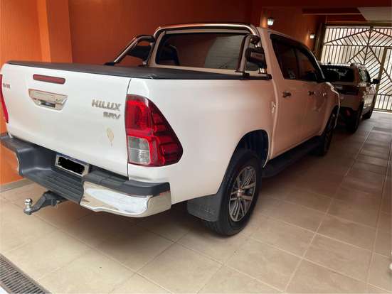 TOYOTA-HILUX-2019