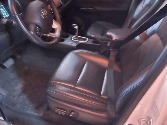 TOYOTA-HILUX-2.7 SRV 4X2 CD 16V FLEX 4P AUTOMÁTICO TOYOTA-HILUX-2019