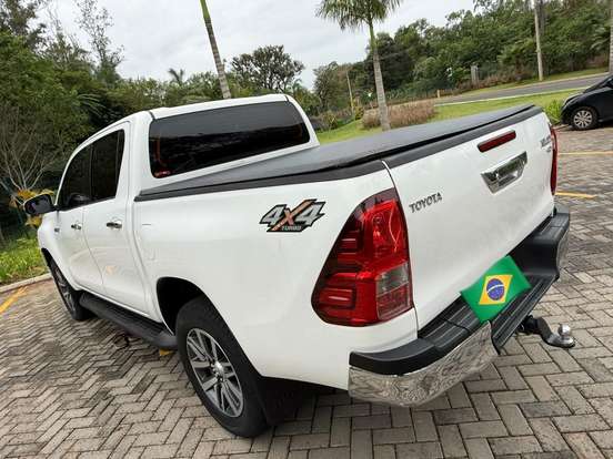 TOYOTA-HILUX-2.8 SRX 4X4 CD 16V DIESEL 4P AUTOMÁTICO TOYOTA-HILUX-2018