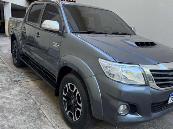 TOYOTA-HILUX-3.0 SR 4X4 CD 16V TURBO INTERCOOLER DIESEL 4P AUTOMÁTICO TOYOTA-HILUX-2015