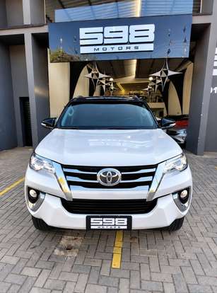 TOYOTA-HILUX SW4-2018