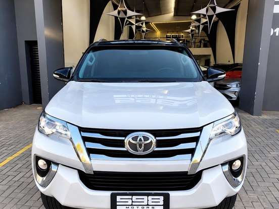 TOYOTA-HILUX SW4-2.7 SRV 7 LUGARES 4X2 16V FLEX 4P AUTOMÁTICO TOYOTA-HILUX SW4-2018