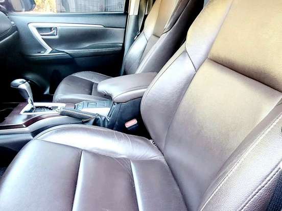 TOYOTA-HILUX SW4-2.7 SRV 7 LUGARES 4X2 16V FLEX 4P AUTOMÁTICO TOYOTA-HILUX SW4-2018