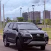 TOYOTA HILUX SW4 2.8 D-4D TURBO DIESEL SRX 7L 4X4 AUTOMÁTICO TOYOTA HILUX SW4 2.8 D-4D TURBO DIESEL SRX 7L 4X4 AUTOMÁTICO