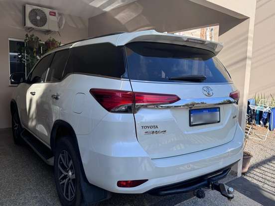 TOYOTA-HILUX SW4-2019