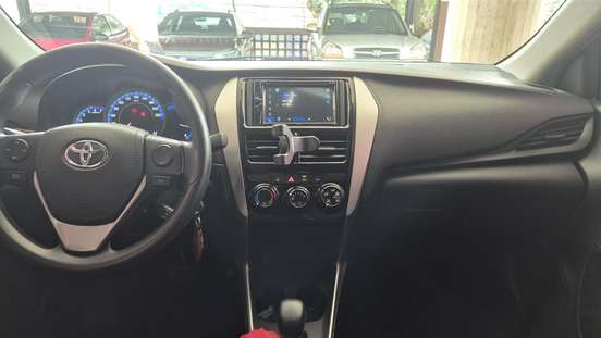 TOYOTA-YARIS-2021