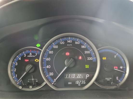 TOYOTA-YARIS-2022