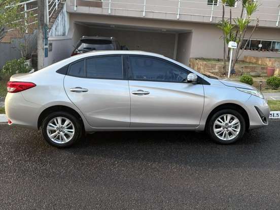 TOYOTA-YARIS-1.5 16V FLEX SEDAN XL PLUS TECH MULTIDRIVE TOYOTA-YARIS-2018