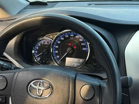 TOYOTA-YARIS-1.5 16V FLEX SEDAN XL PLUS TECH MULTIDRIVE TOYOTA-YARIS-2018