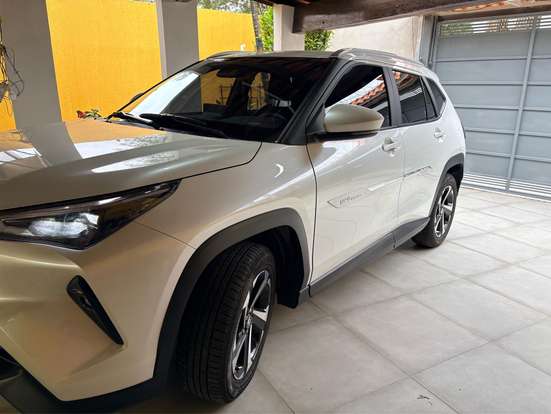 TOYOTA-YARIS CROSS-2026
