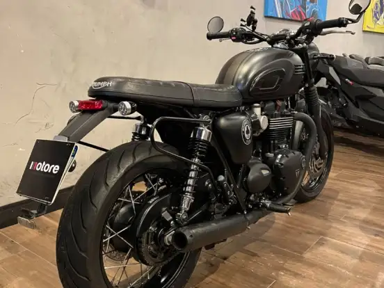 TRIUMPH-BONNEVILLE T120 BLACK 1200 TRIUMPH-BONNEVILLE T120 BLACK 1200-2019