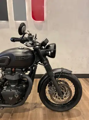 TRIUMPH-BONNEVILLE T120 BLACK 1200-2019